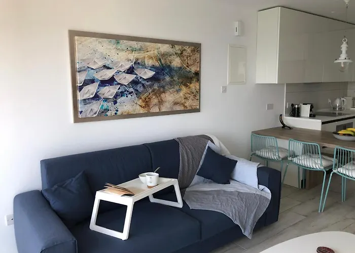 Blue Escape Λάρνακα