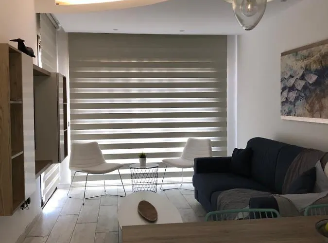 Blue Escape * Λάρνακα